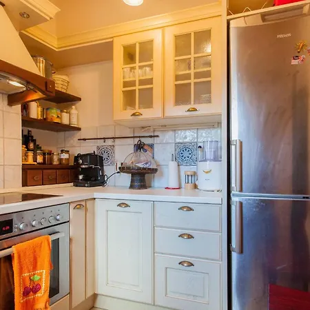 Luxurious Venetian 3 Floor House In The Old Port Holiday home